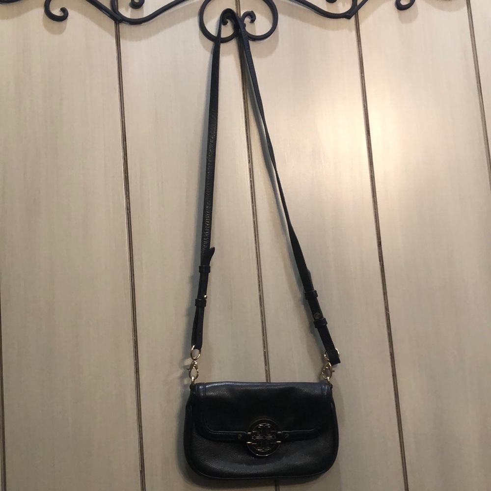 Tory Burch Small Cross Body Purse in Black